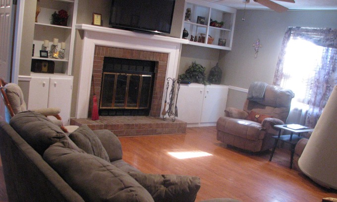 Auburn - Opelika House | ❤️*Bigger, Better, Best* 3000 Sq. Ft 5 Bedrooms. 3 1/2 baths — Beds for12