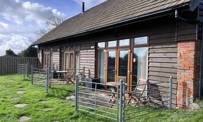 Shorwell Cottage | Bike Shed, 1-Bed Cottage, Sleeps 2, Pet Friendly