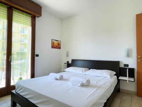 Viserbella Apartment | Bilocale con terrazzo e parcheggio – Alba Blu