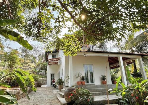 Duong Dong Villa | Binh An Villa - Central, Sea, Mountain View, Beach, Shops and Dinings