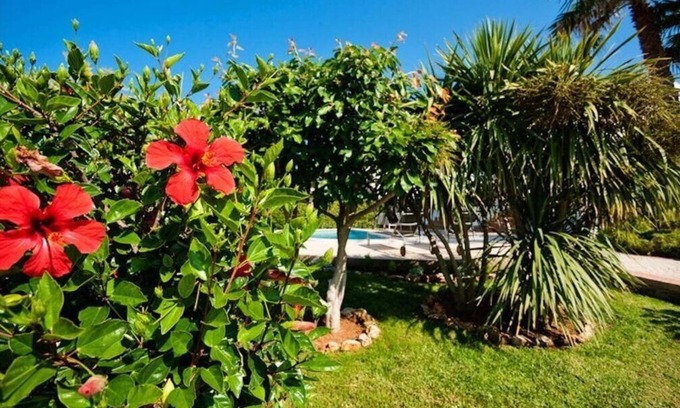 Binibequer Vell Other | BINI CEL for 6 pax Heated Pool on request