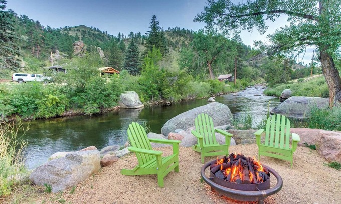 Lyons Cabin | Birch Cabin~MTN Views~ Firepit~ River Access!