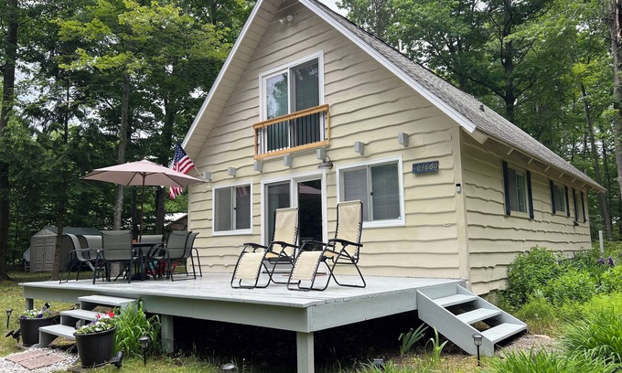 Boyne City Cottage | Birch Cottage - Wonderful location. Beach, Hike, & Shop! Pure Michigan getaway.