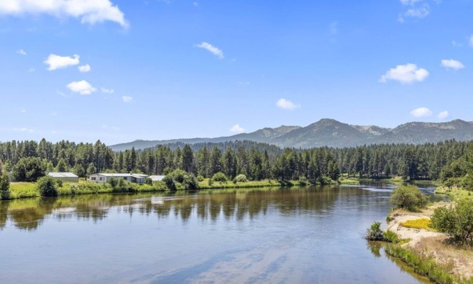 Cascade House | Birch Glen Lodge Studio: Perfect Mountain Retreat with Sauna