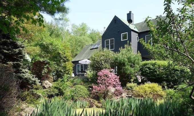 Town of Olive House | Birch Hollow: Private Getaway