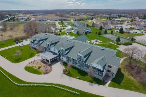 Sister Bay Hotel | Birchwood Lodge