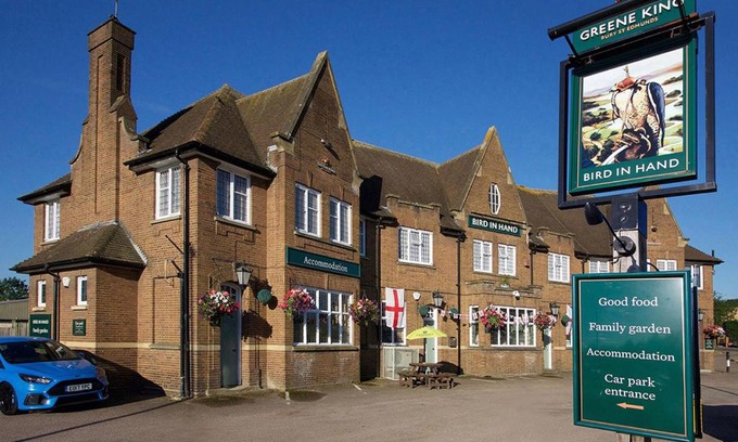 Henlow Hotel | Bird In Hand