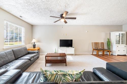 Southwest Raleigh House | Birdwatchers 3BR Escape Near Raleigh Trails & NCSU