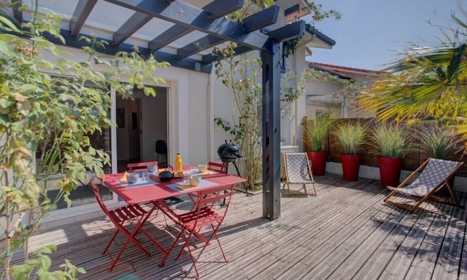 Biscarrosse Apartment | Biscarrosse Bourg - Beautiful 3 stars duplex with terrace, town centre