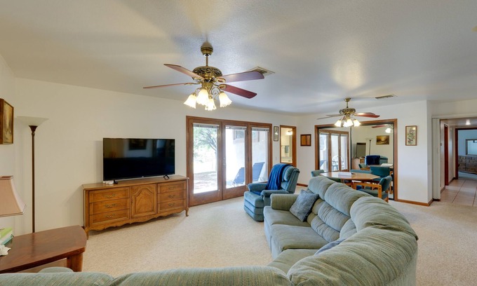 Black Canyon City Apartment | Black Canyon City Retreat w/Mountain Views!
