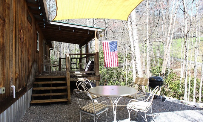 Fairview House | Black Mountain, Lake Lure, Chimney Rock Fun. Fishing, Hiking, Swimming