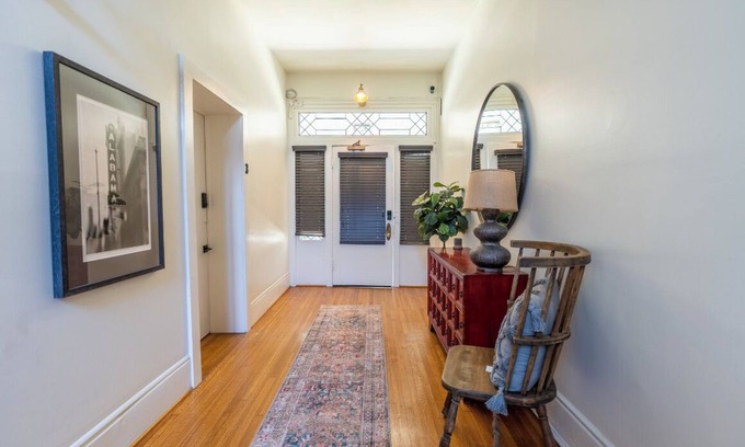 Crestline Heights Apartment | Black Velvet Suite in Highland Park, King Bed, Walkable to Rojo and More!