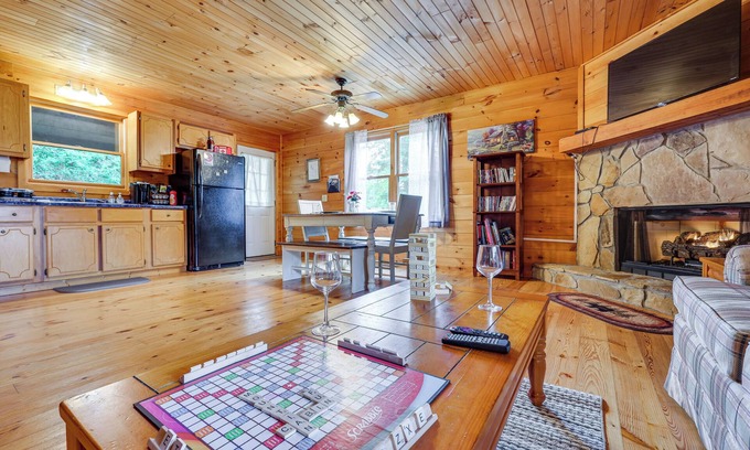 Blairsville Cabin | Blairsville Cabin w/Fire Pit & Grill!