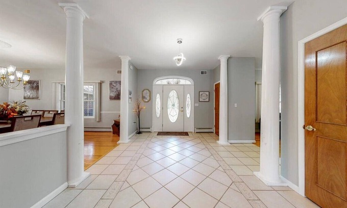 Blakeslee Villa | Blakeslee’s Ultimate Luxury Villa: 10 Bedrooms, Movie Theater & Bar