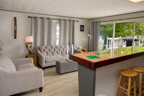 Hammondsport House | Blarney Bay on Waneta Lake