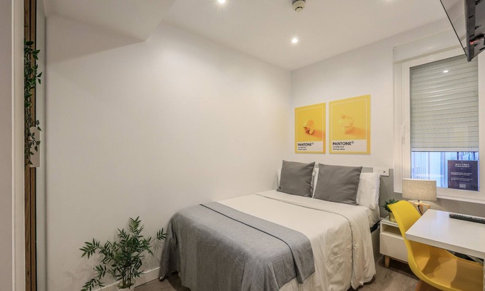 Gaztambide Bed & Breakfast | Blasco de Garay, double room with gym 121