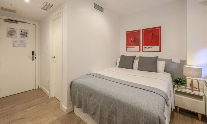 Gaztambide Bed & Breakfast | Blasco de Garay, double room with gym 111