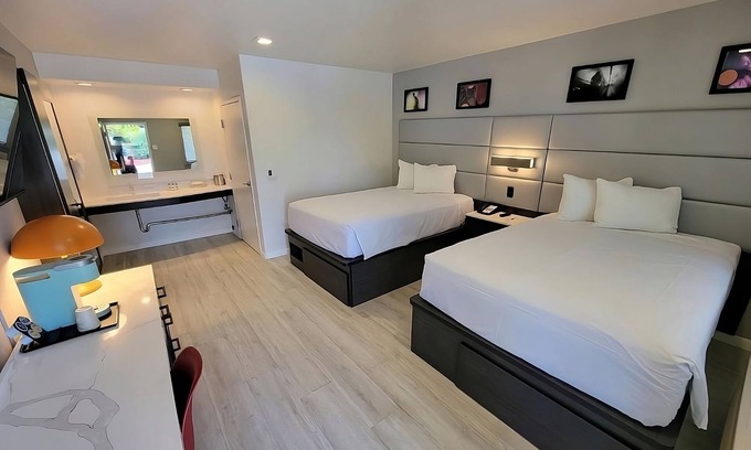 Newhall Hotel | Blast at California's Great America Amusement Park! FREE Onsite Parking