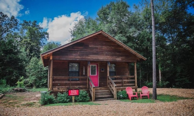 Ellisville Apartment | Bless Your Heart