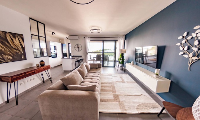 Fort-de-France Apartment | Bleu d'Azur - Sea view apartment