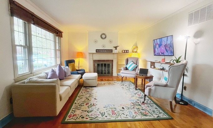 Frankfort House | Blissful Home, Frankfort KY