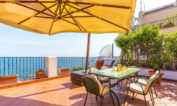 Casamicciola Terme Apartment | Blu Terrace at Casamicciola