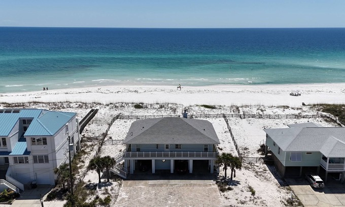 Villa Primera House | Blue Angel | Gulf Front, Great for Families! Pool table, Great Outdoor Space with Bar/Grill!