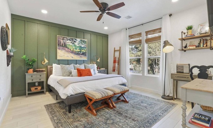 Heber House | Blue Betty Acre · Adorable Getaway! Relaxing, cozy, amazing!