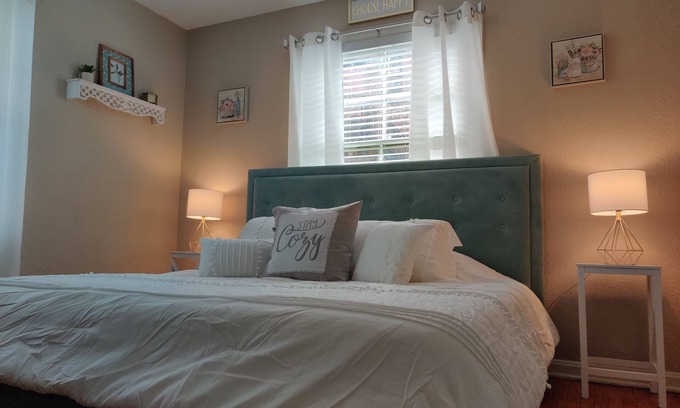 Riverside Apartment | Blue Burough in Riverside