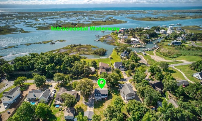 Hampstead House | Blue Chicken- Community boat ramp