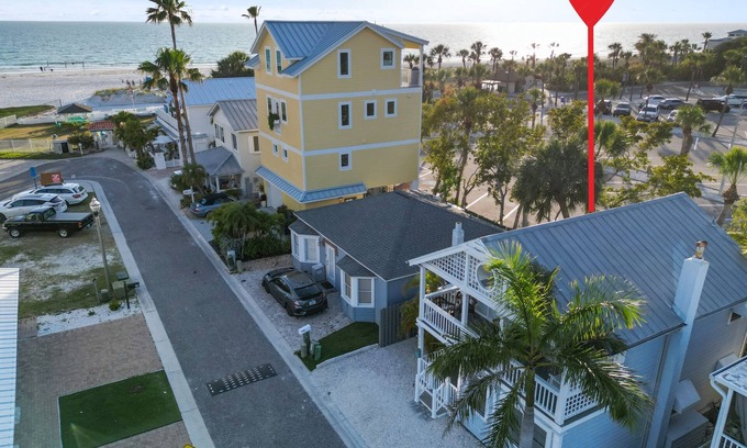 Sunset Reef House | Blue Days Beach Cottage - Single Family Home