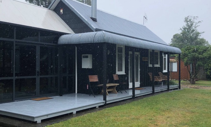 Turangi House | Blue Haven 2 B/Room and Sleepout close to everything including Tongariro Rivernn