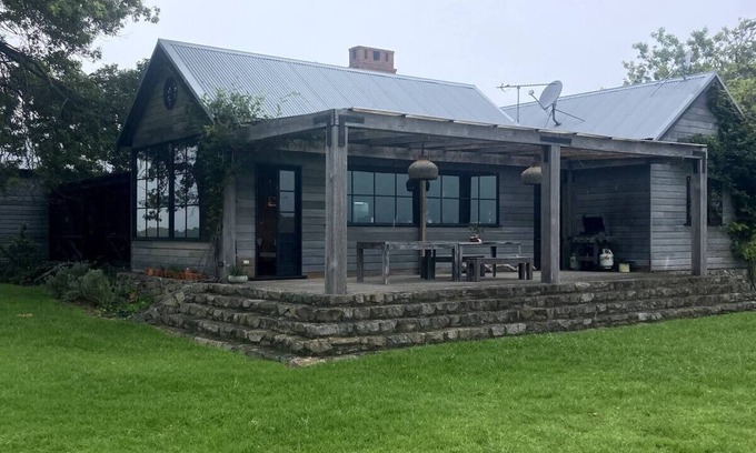 Tilba Tilba House | Blue Hills Luxury Farm Stay