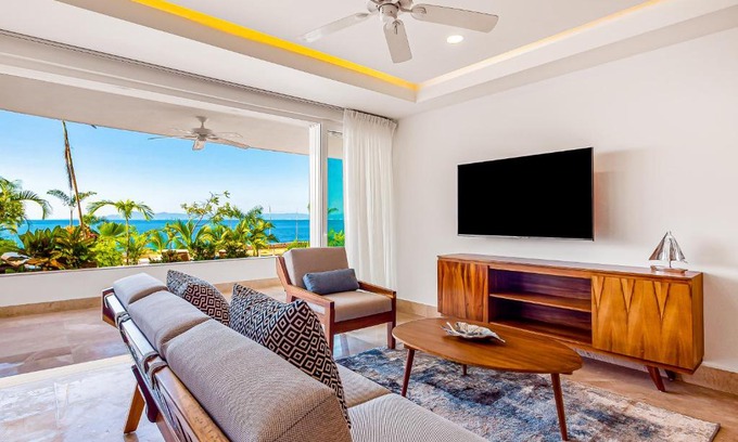 Mismaloya Apartment | Blue Horizon 103