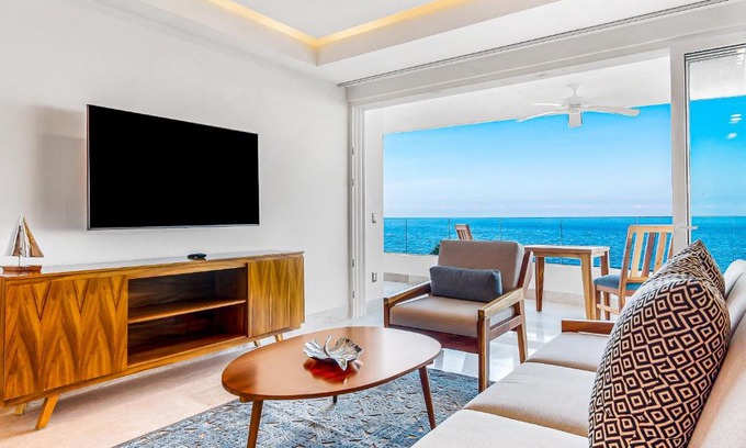 Mismaloya Apartment | Blue Horizon 202