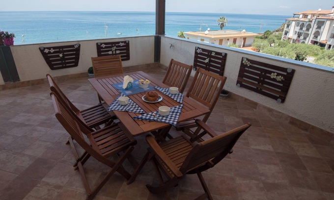 Gioiosa Marea Apartment | BLUE HOUSE AN EXCLUSIVE PENTHOUSE ON THE SEA OF THE AEOLIAN ISLANDS WITH PARKING