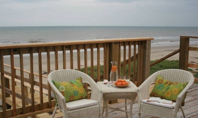 Surfside Beach House | Blue Mermaid Beach Front House