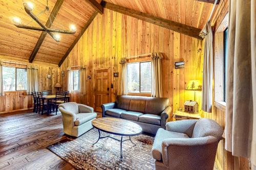Joseph House | Blue Pine Lodge