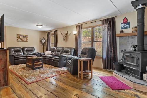Lead House | Blue Pine Retreat