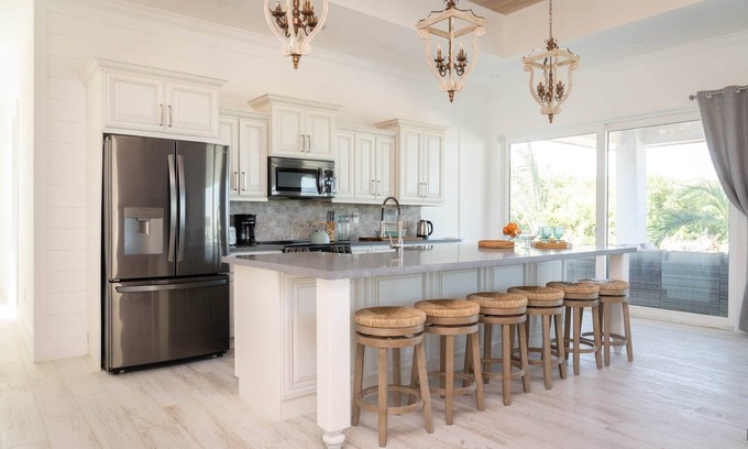 William's Town Villa | Blue Reef Villa, New build located on one of Little Exuma's Lazy Rivers!