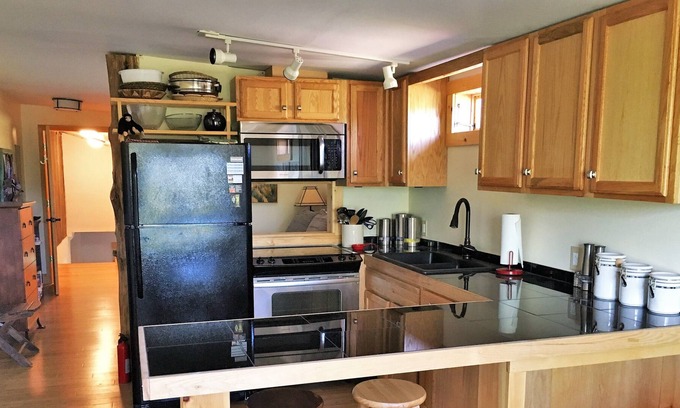 Lexington Apartment | Blue Ridge Artist's Studio