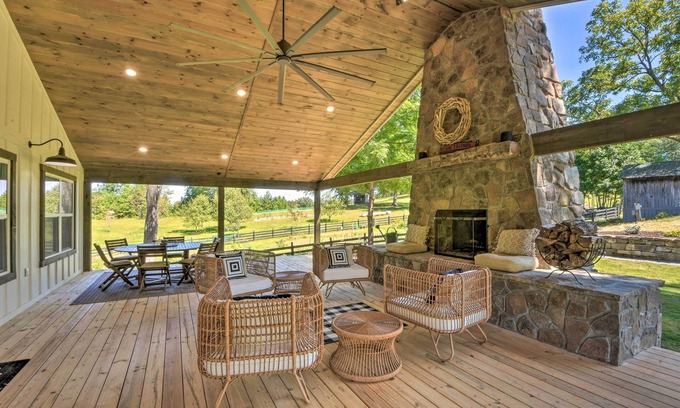 Blue Ridge Cottage | Blue Ridge Cottage: Modern Solace in the Mountains