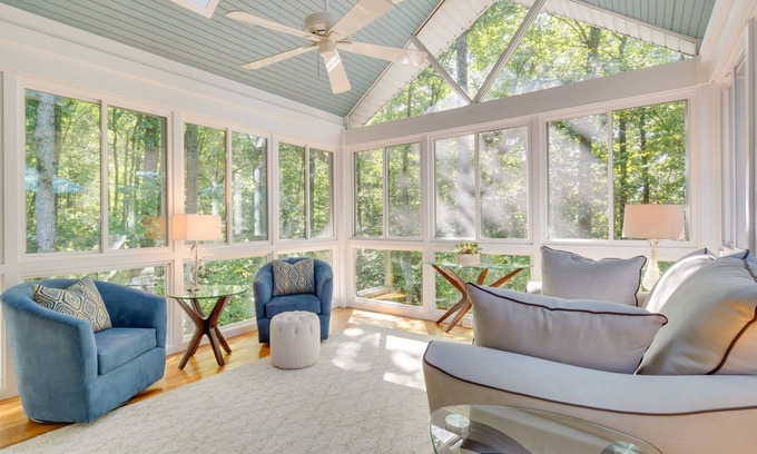 Fletcher House | Blue Ridge Mountain Retreat: Deck & Sunroom!