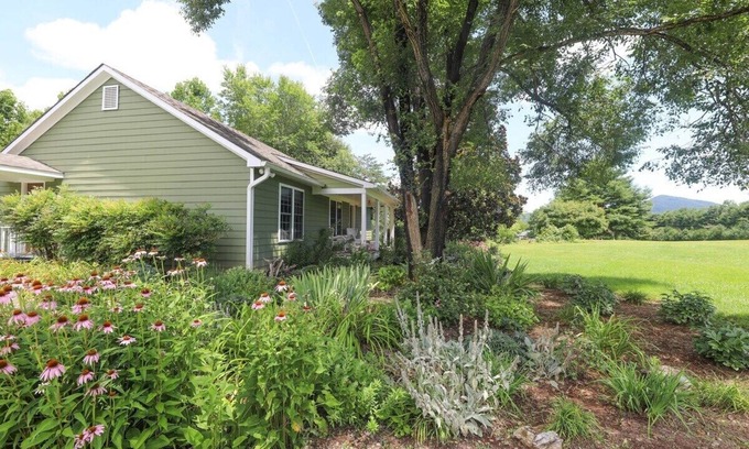 Afton House | Blue Rivers Cottage and Loft