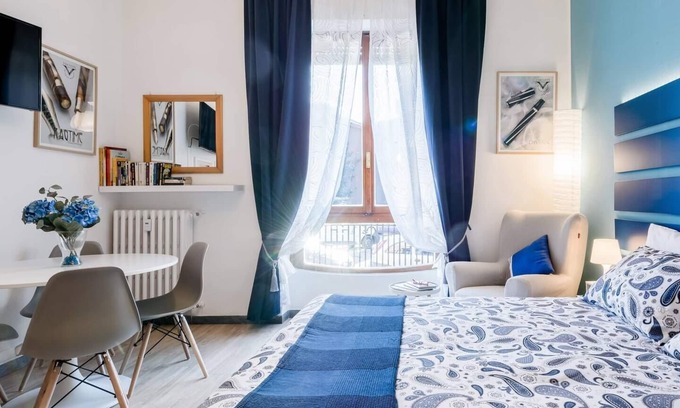 Vigentino Apartment | Blue romantic cozy studio in Milan city