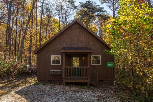 Logan House | Blue Rose Cabins - Naughty Pine Cabin