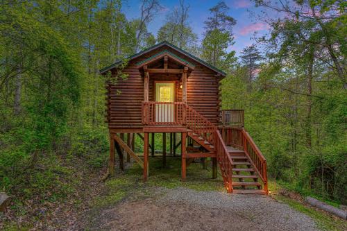 Logan House | Blue Rose Cabins - Overlook Cabin