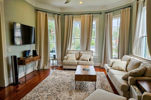 Galveston House | Blue Sky Getaway