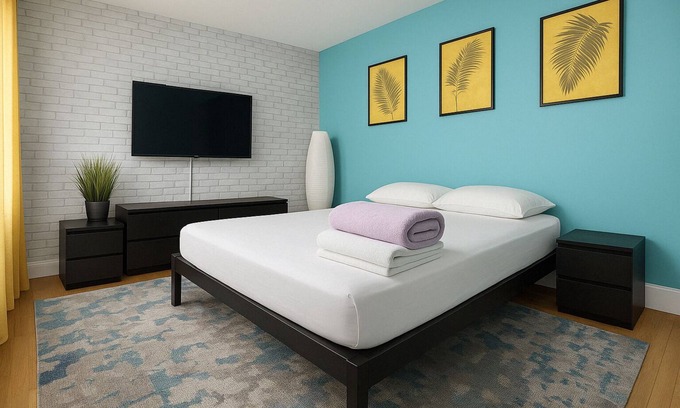 Upper Manhattan Apartment | Blue style Room