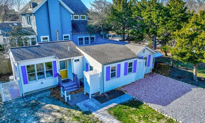 Cape May Point Cottage | Blue Willow Cottage at 513 Cape